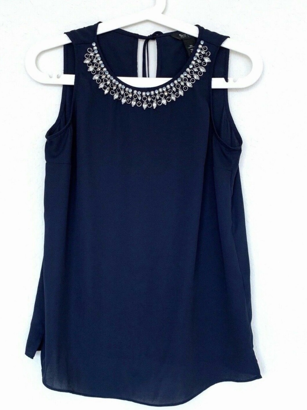 White House Black Market Navy Sleeveless Jewel-Neck Blouse